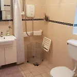 2 Bed - Sleeps 6 - Parking - Wifi Enniscrone