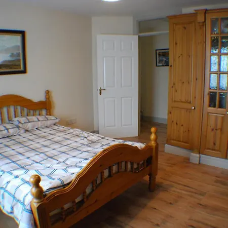 2 Bed - Sleeps 6 - Parking - Wifi Feriehus *