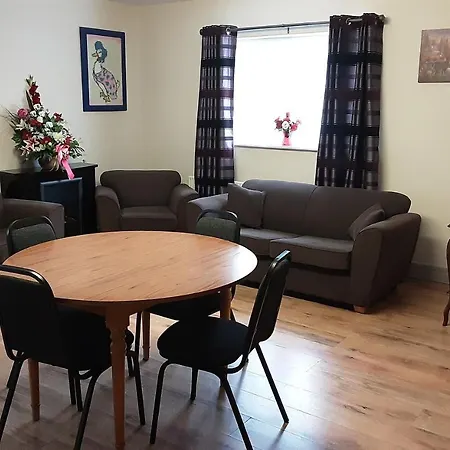 Cosy 2-bed In Sligo *