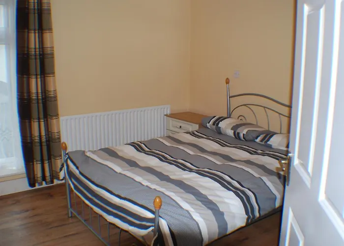 2 Bed - Sleeps 6 - Parking - Wifi Feriehus Enniscrone