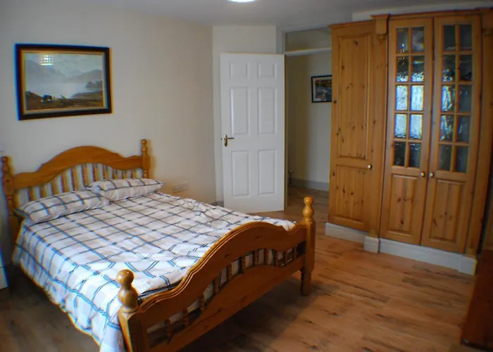 2 Bed - Sleeps 6 - Parking - Wifi Feriehus *